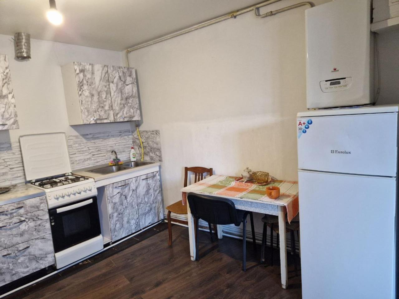 Buddha Hostel Bodoni Chişinău Eksteriør billede